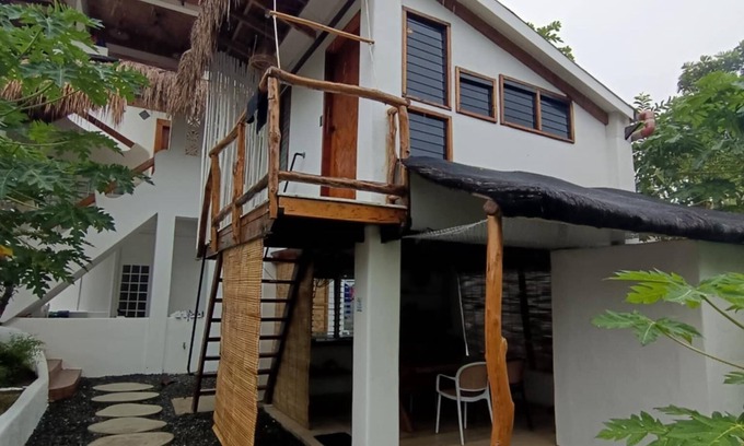 Catangnan Cabin | Affordable Private Cabin with access to spectacular 3rd story rooftop beach view