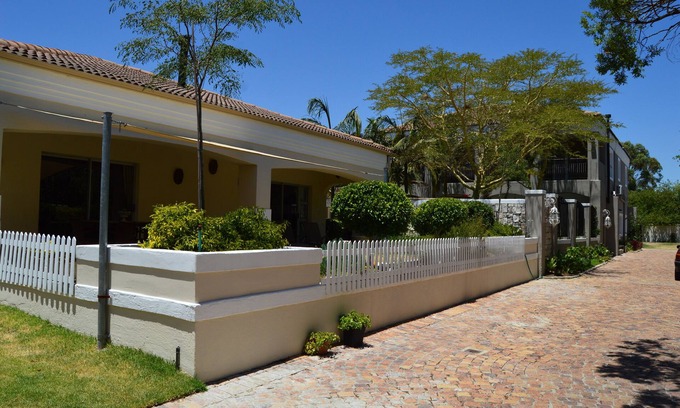 Durbanville House | African Palm Blue cottage