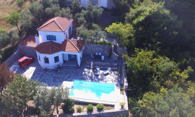 Skopelos Villa | Afroditi villa
