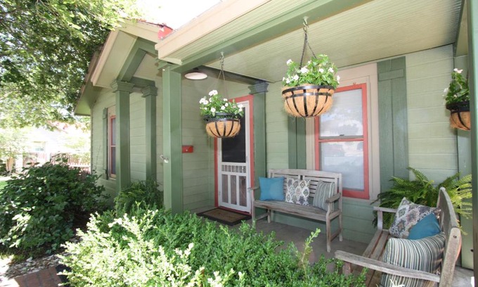 Fredericksburg House | Agape Front Cottage