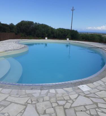 Aglientu Apartment | agriturismo gli olivastri, appartamento la rosa dei venti con piscina e solarium , vista mare ,climatizzatore ,wifi