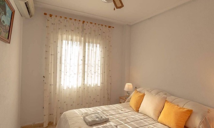 Torrevieja Apartment | Aguas Nuevas Apartment Torrevieja, well located walk distacence to all amenities