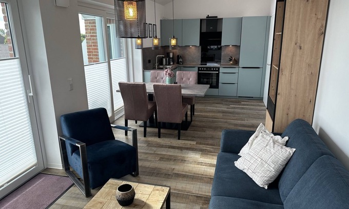 Wangerland Apartment | Ahoi Hooksiel - Familienfreundliche 5-sterne-ferienwohnung - Deichnähe