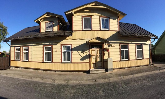 Haapsalu House | Aikarali Home Accommodation