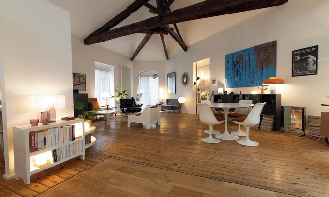 Bordeaux City Centre Apartment | Air-conditioned duplex loft in the heart of Bordeaux