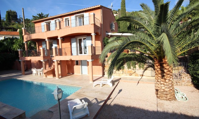 Espero-Pax Villa | AIR CONDITIONED VILLA WITH 4 BEDROOM POOL AND GARDEN - SEA VIEW