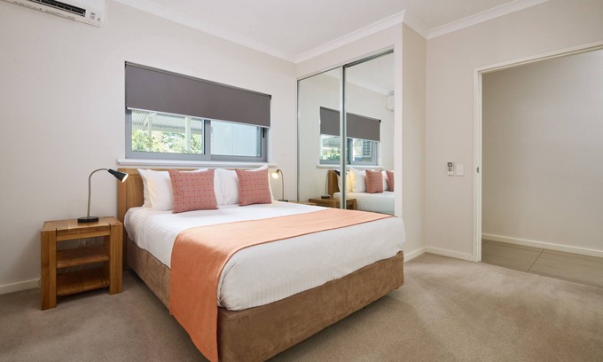 Redcliffe Apartment | Airport Apartments by Vetroblu