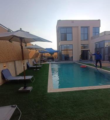 Al Jizah Ski Chalet | Airport house