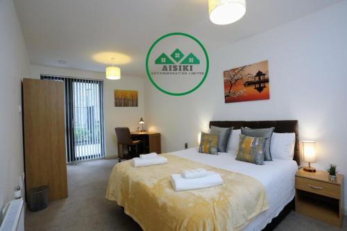 Brent Apartment | Aisiki Stays Apartments at Queensbury, Ground Floor, 2-Bedroom & 2-Bathroom, King or Twin Beds with Front Porch, with Free Wi-Fi & Parking Space