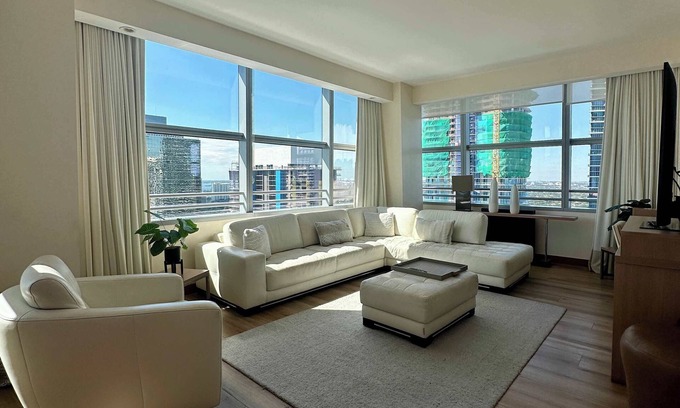 Brickell Apartment | AKA Brickell Sea View Balcony 2BR by Palermo Home