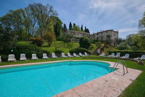 Cola Apartment | Al Castello Elegante Residenz Mit Schwimmbad