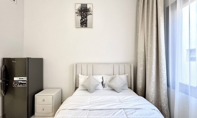 Dubai Apartment | Al Manara Premium Deluxe Studio