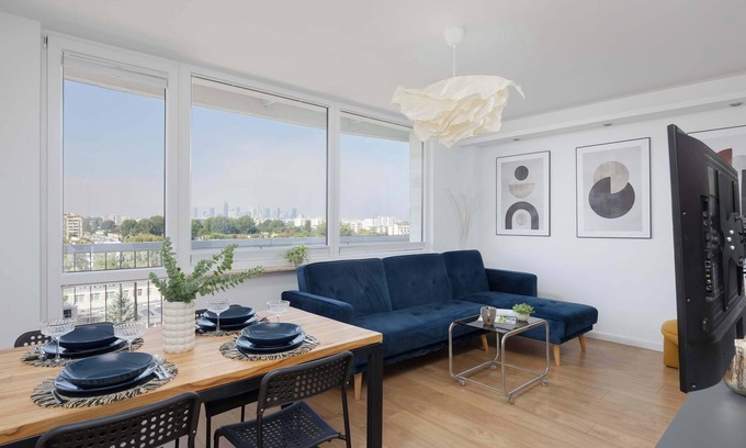 Saska Kepa Apartment | Al. Stanów Zjednoczonych 26 Warsaw | Luxurious Apartment with Beautiful City Vie