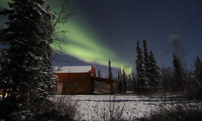 North Pole House | Alaska Aurora Adventures Cabin B World class Northern lights viewing