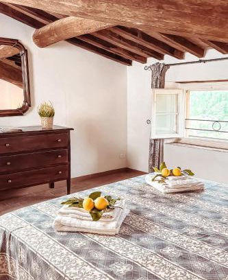 Piano di Conca Apartment | Alba - Villa Cenami - grande PISCINA con vista