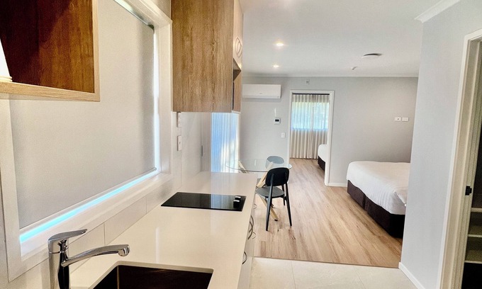 Albany Hotel | Albany Oak Motel