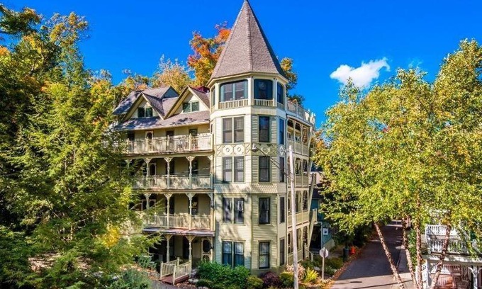 Chautauqua House | Aldine 2B home