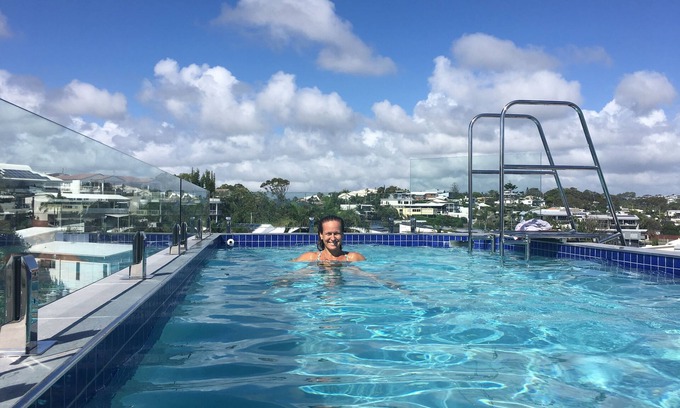 Alexandra Headland Apartment | Alexandra Headlands Beachfront Apt Elysee No. 5