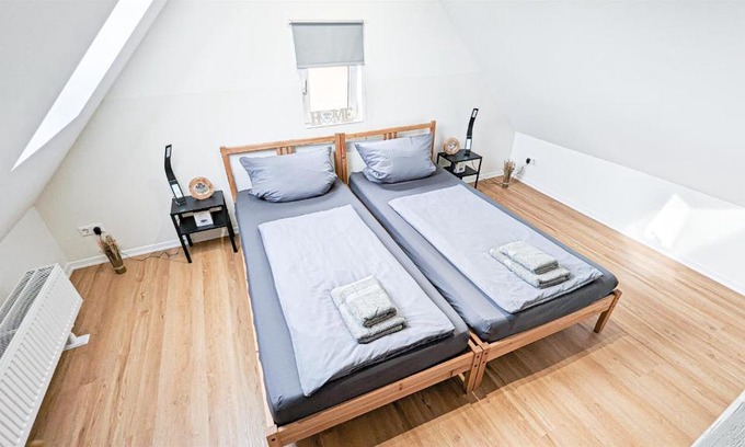 Stuttgart Apartment | ALFA Stuttgart 3BR 5 Beds Netflix INET EBK Wasen
