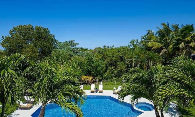 Halcyon Heights Villa | Aliseo Summary: This