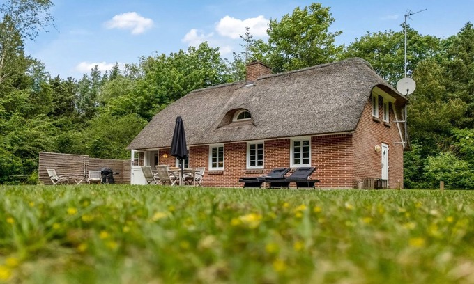 Øby House | "Alkil" - 1.7km from the sea by Interhome