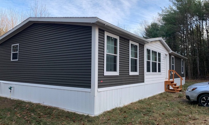 Prattsville House | All Seasons Retreat in Prattsville, N.Y.nHiking/Swimming/Skiing & Snowboarding