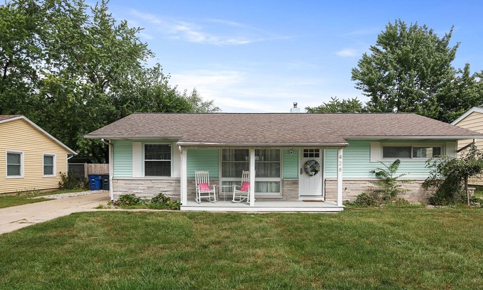 Michigan City House | All the gear to enjoy a week at the Beach!