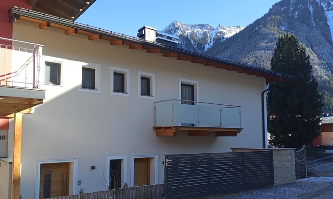 Krimml House | Allergy-free Apartment in Oberkrimml near Waterfalls