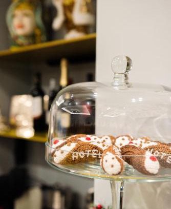 Ruggero Settimo Hotel | Alma Hotel