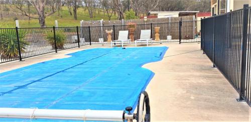 Alma House | Alma Retreat, King bed, Family, Pet Friendly