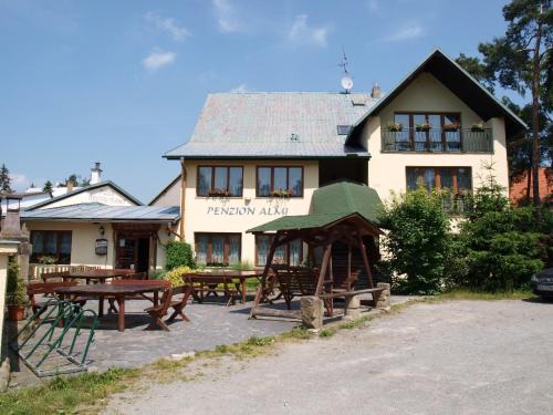 Stare Splavy House | ALMI - penzion - pizzerie