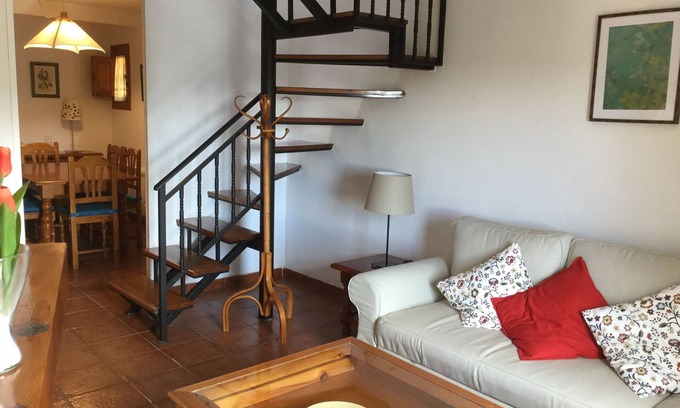 Montejo de la Sierra Cottage | Alojamientos El Horno for 6 people