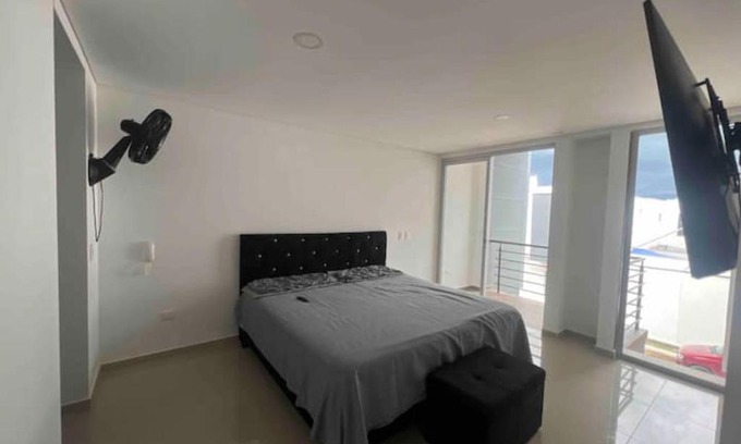 Pitalito House | Alojamiento Charlotte Casa en Conjunto Cerrado