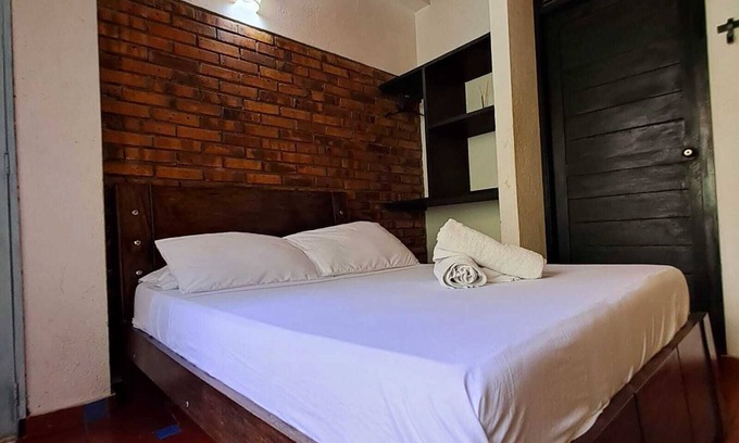 Barrio Centro Hotel | Alojamiento en Santa Marta, Aluna Hostel, Amplias y Cómodas Habitaciones