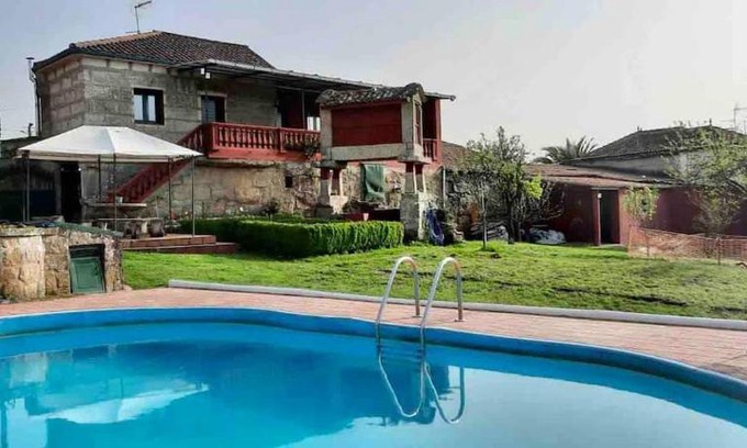 Reza House | ALOJAMIENTO ENTERO CON PISCINA Y JARDIN.