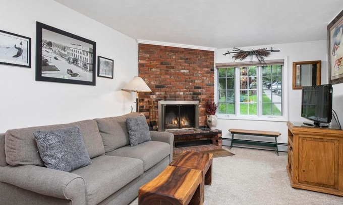 Aspen House | Alpenblick 1, Three Level Townhouse with Fireplace, Private Balcony, and Great Location