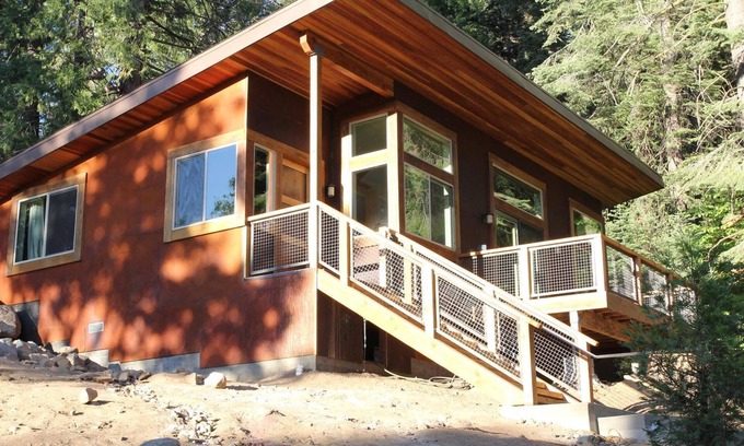 Yosemite West House | Alpenglow 2