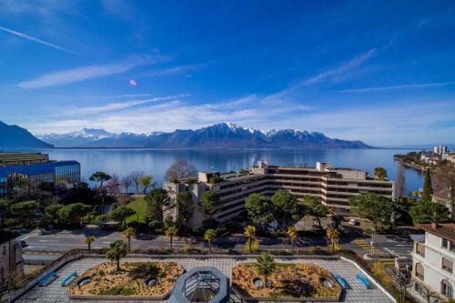 Montreux City Centre Apartment | Alpine Stunning Apartment in Montreux by GuestLee