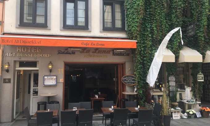 Dusseldorf Old Town Hotel | AltDüsseldorf