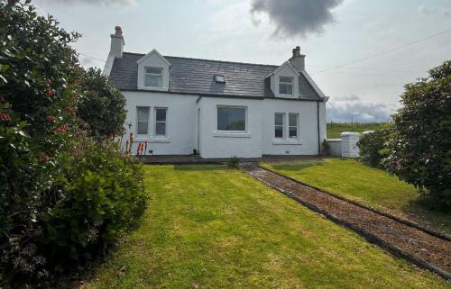 Caroy House | Altvaid