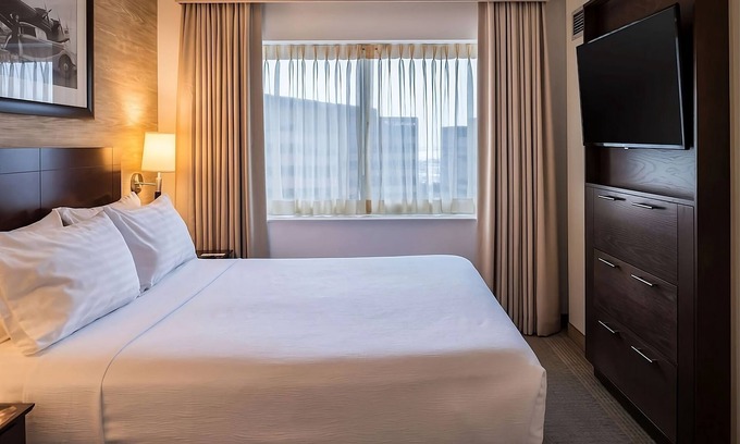 O'Hare Resort | Always a Great Idea To Unwind! With Onsite Parking, Pets Allowed!