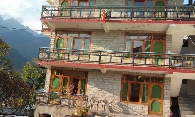 Vashist House | Amar Family House Studio Room