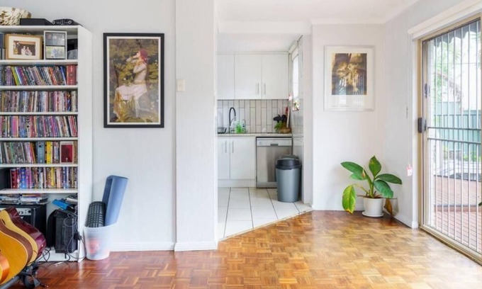 Ashgrove Apartment | Amazing 3 Bedroom Apartment With Amazing Pool