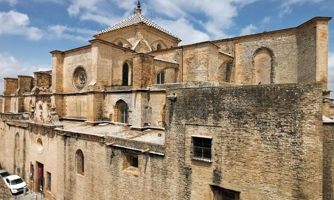 Carmona Apartment | Amazing apartment in Carmona with WiFi