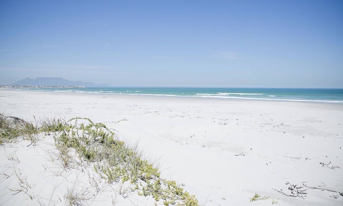 Melkbosstrand House | Amazing beach house in Melkbos!