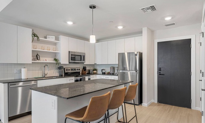 Callahan Apartment | Amazing Downtown King Beds w/ Pool & Parking 32