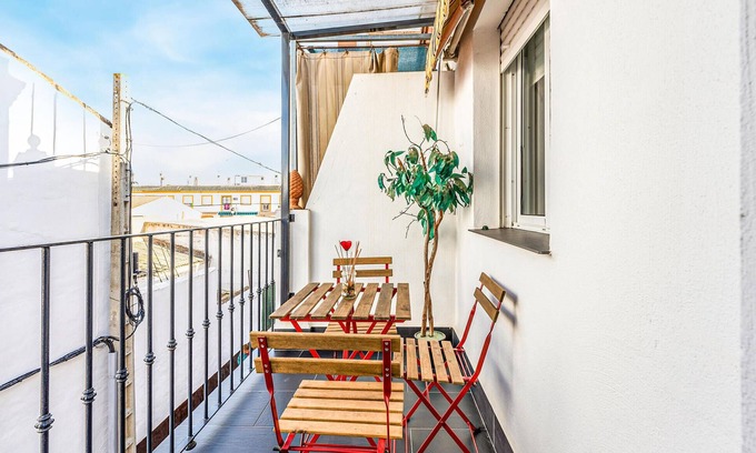 Aznalcazar House | Amazing home in Aznalcázar with WiFi