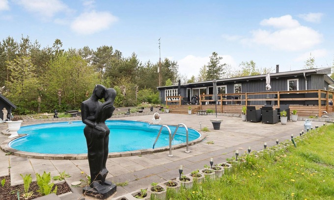 Fuglslev House | Amazing home in Ebeltoft with WiFi
