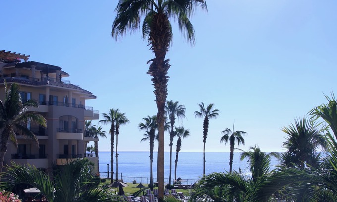 Los Cabos Villa | Amazing location-within 4 Villas from the Ocean-Overlooking Pool Area & Beach
