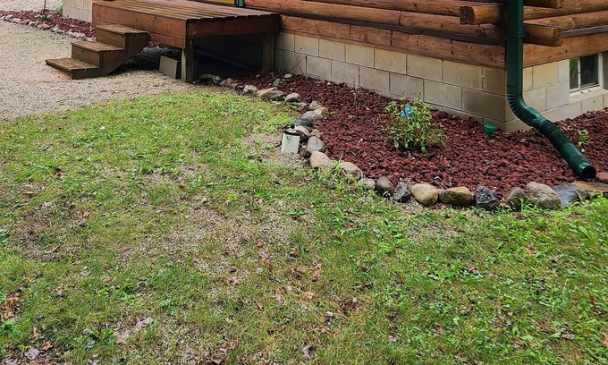 Athelstane Cabin | Amazing private lakefront cabin on the trails!